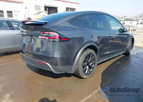 2024 Tesla Model X Long Range z USA, uszkodzony, nr VIN 7SAXCDE57RF458752